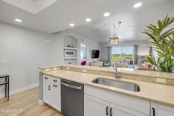 4 Riverwalk DR #305, New Smyrna Beach, FL 32169