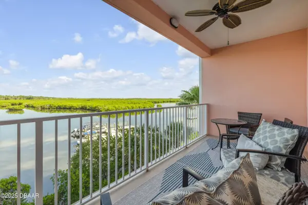 4 Riverwalk DR #305, New Smyrna Beach, FL 32169