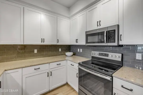 4 Riverwalk DR #305, New Smyrna Beach, FL 32169