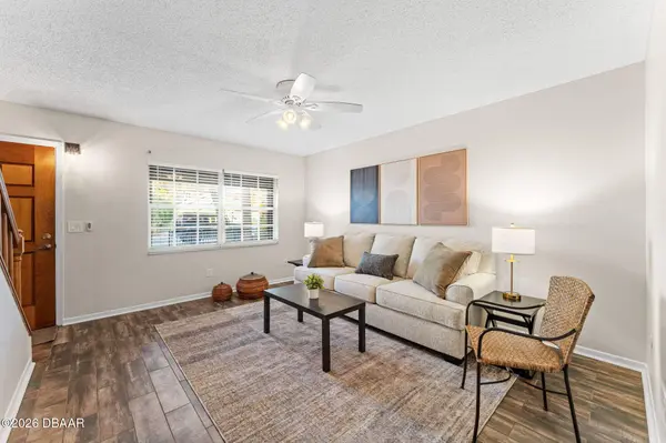 101 Pine ST #2, New Smyrna Beach, FL 32169