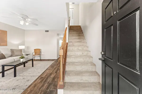 101 Pine ST #2, New Smyrna Beach, FL 32169