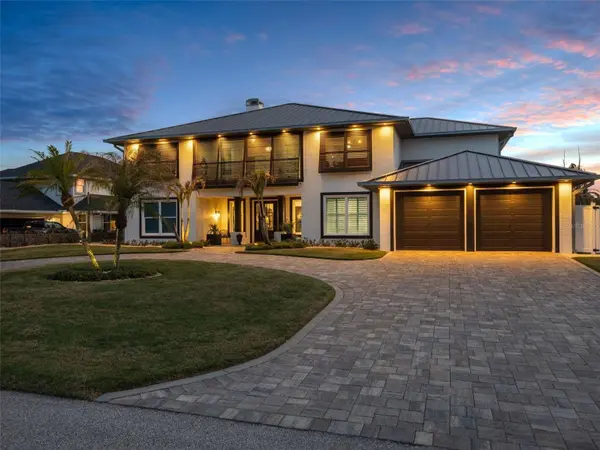 1214 COMMODORE DR, New Smyrna Beach, FL 32168