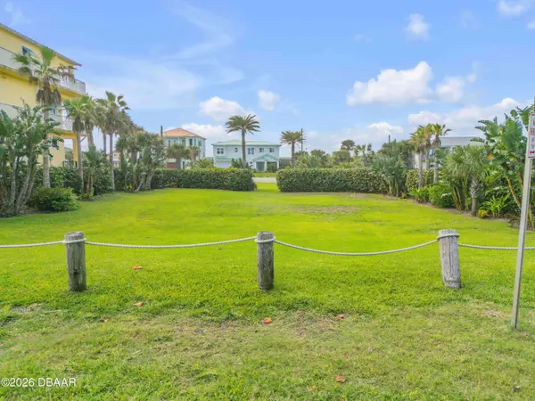 6102 Atlantic AVE, New Smyrna Beach, FL 32169