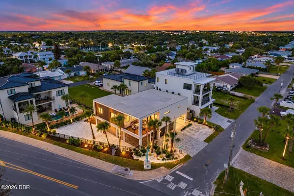 429 Columbus AVE