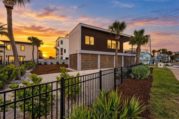 429 COLUMBUS AVE, New Smyrna Beach, FL 32169