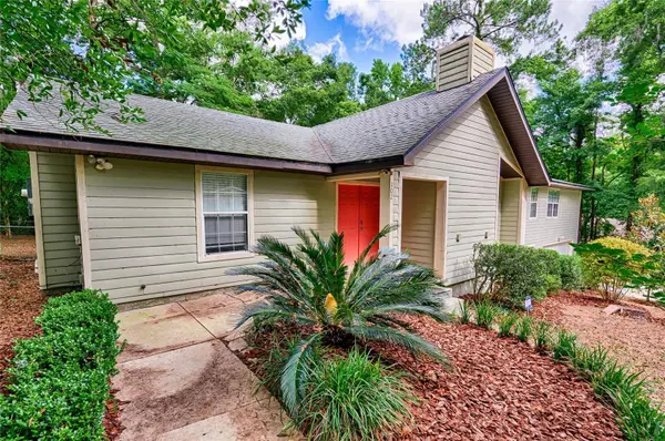 102 NW 28TH TER, Gainesville, FL 32607