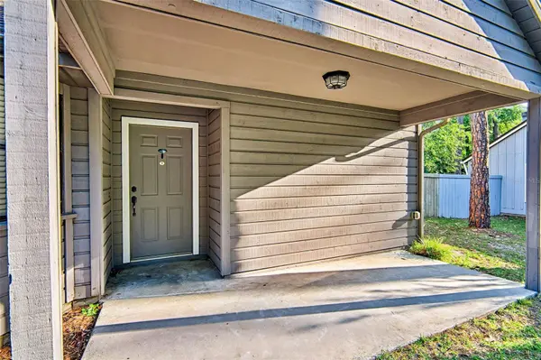 8202 SW 47TH RD, Gainesville, FL 32608