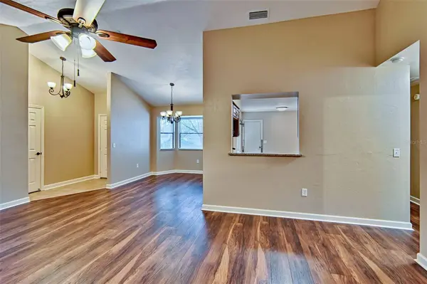 8202 SW 47TH RD, Gainesville, FL 32608