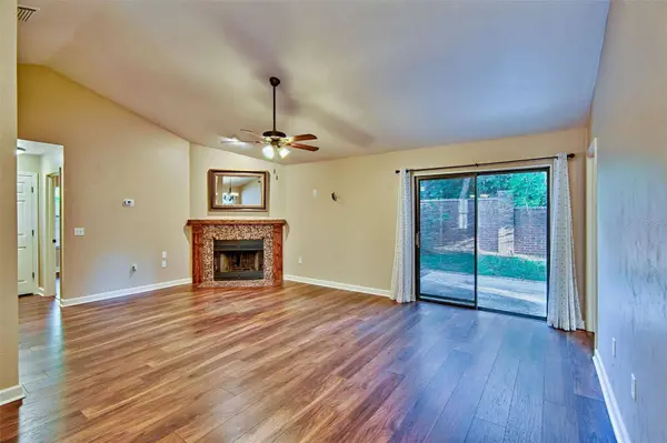 8202 SW 47TH RD, Gainesville, FL 32608