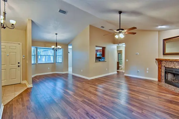 8202 SW 47TH RD, Gainesville, FL 32608