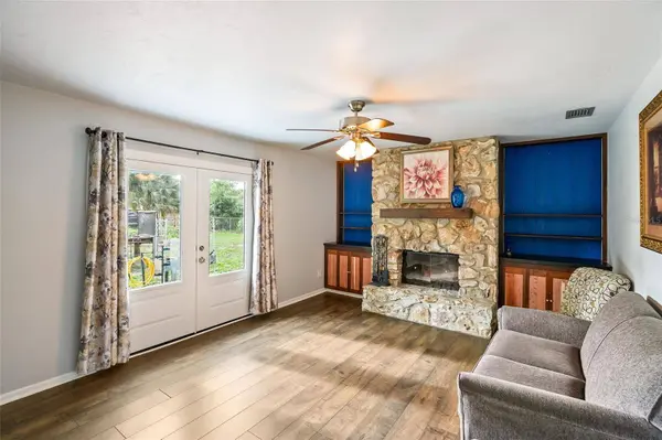 6007 NW 32ND ST, Gainesville, FL 32653