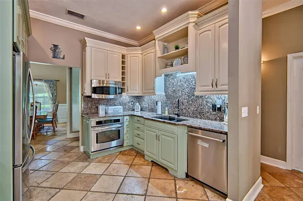 12208 SW 9TH AVE, Newberry, FL 32669