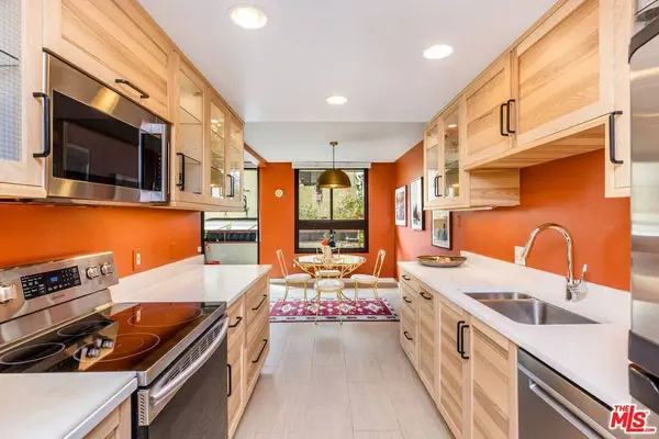 8828 Pershing Dr #112, Playa Del Rey, CA 90293