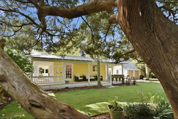 913 WHITE ST, Fernandina Beach, FL 32034