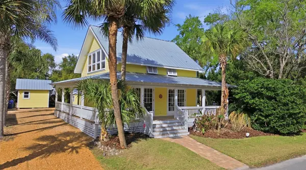 913 WHITE ST, Fernandina Beach, FL 32034