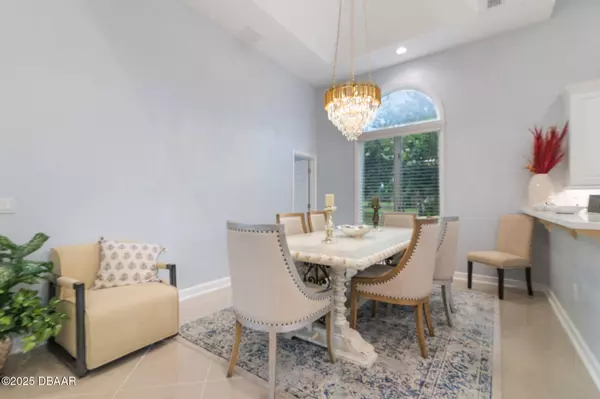 5 Bay Pointe DR, Ormond Beach, FL 32174