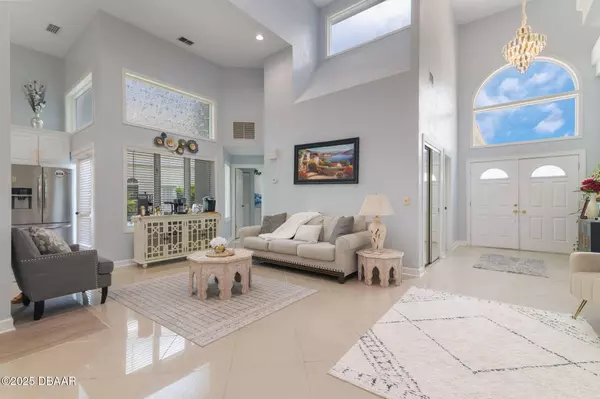 5 Bay Pointe DR, Ormond Beach, FL 32174