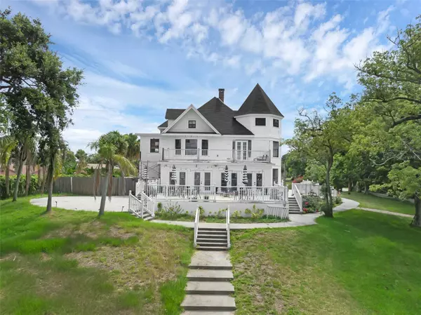 1000 S PENINSULA DR, Daytona Beach, FL 32118