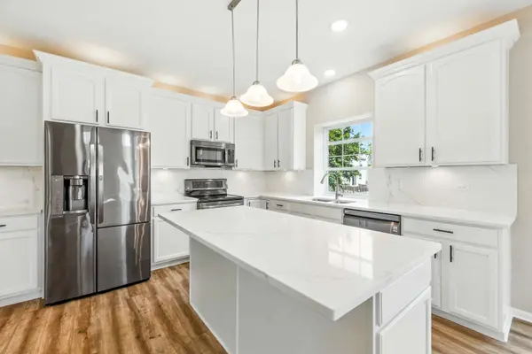 10592 Capitol LN, Huntley, IL 60142