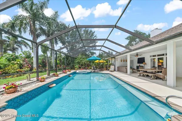 1085 Mercedes DR, Merritt Island, FL 32952