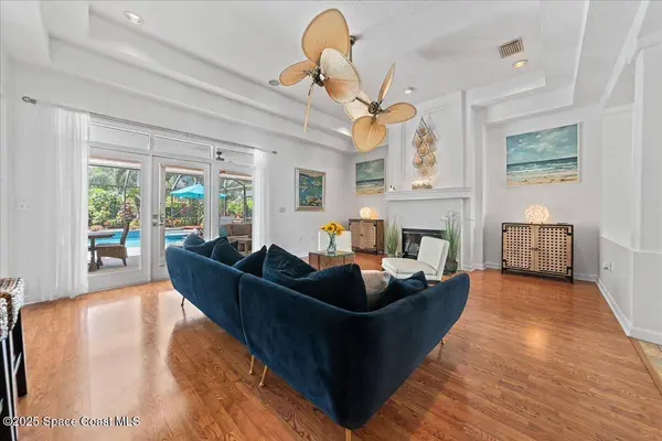 1085 Mercedes DR, Merritt Island, FL 32952