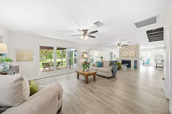313 Evergreen ST NE, Palm Bay, FL 32907