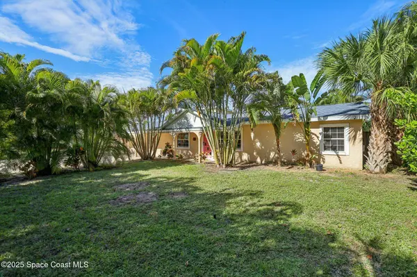 220 Avenida De Paz, Indialantic, FL 32903