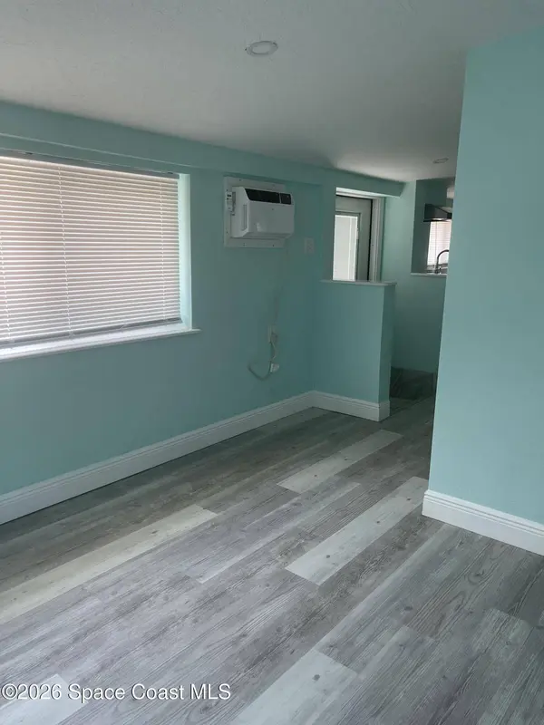 230 Avenida Central, Indialantic, FL 32903