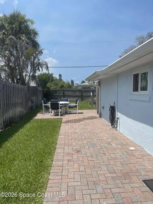 230 Avenida Central, Indialantic, FL 32903