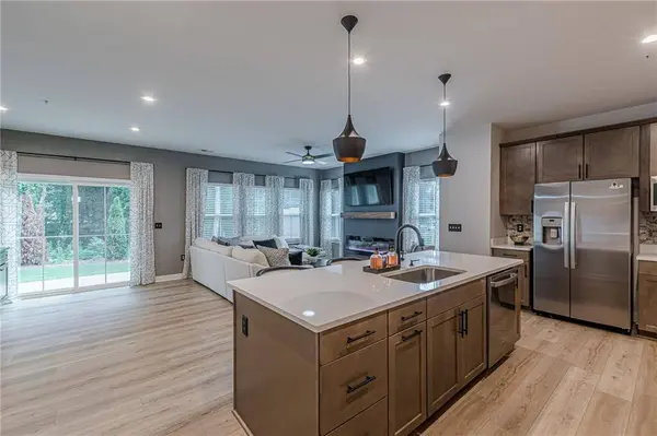 255 Climbing Ivy CIR, Fayetteville, GA 30214