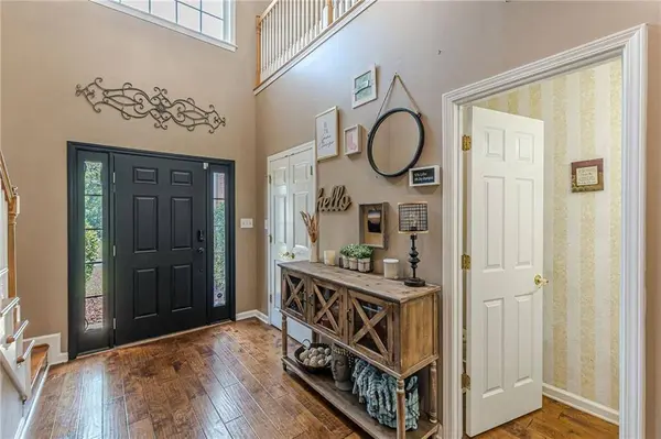 130 Victor LN, Fayetteville, GA 30214