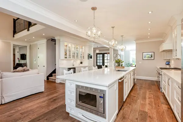 12579 26 AVE, Surrey, BC V4A 2K6