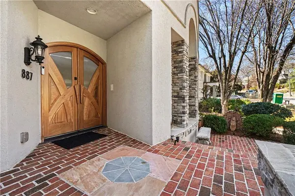 887 Berkshire RD NE, Atlanta, GA 30324