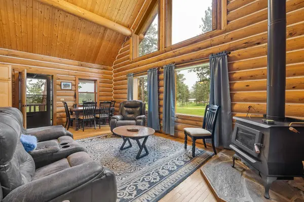 11706 E Paradise Drive, Hill City, SD 57745
