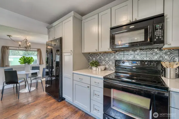 5617 Yakima AVE, Tacoma, WA 98408