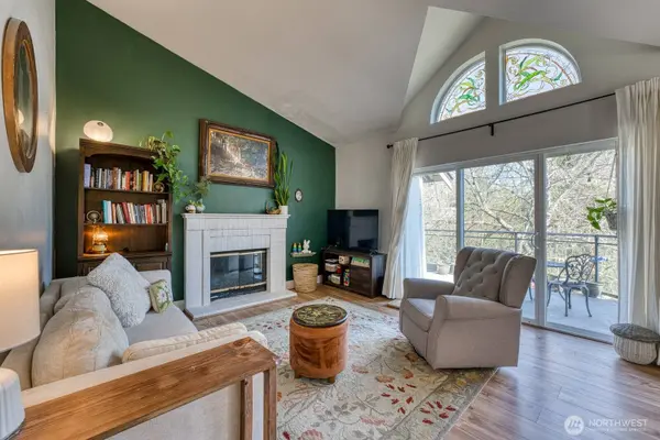 3008 N Narrows DR #A303, Tacoma, WA 98407