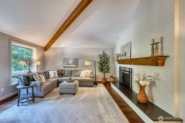 2725 39th ST, Gig Harbor, WA 98335
