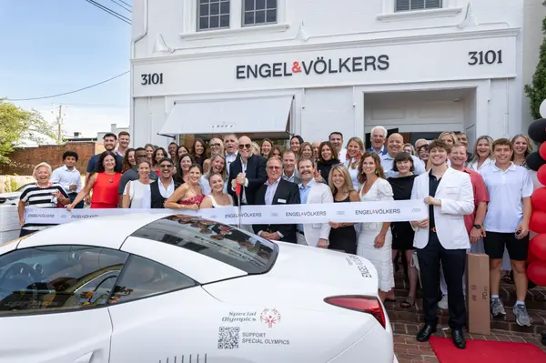 106-ENGEL & VÖLKERS Grand Opening 2025- images By Michelle Lefebvre with AQUATREEDESIGNS.COM