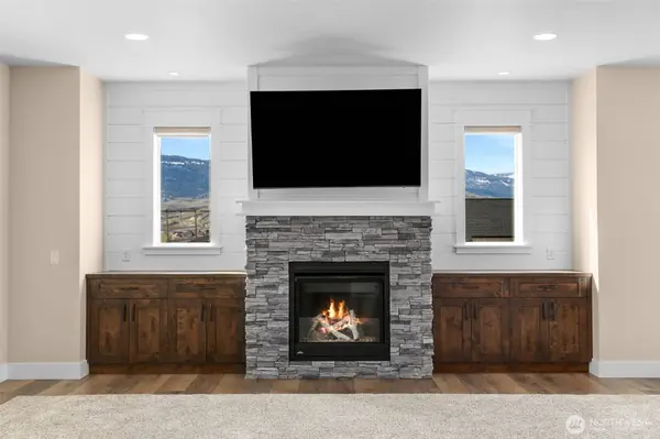 821 S Mary AVE, East Wenatchee, WA 98802