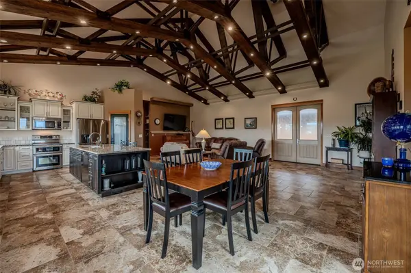 54 Shade Tree LN, Wenatchee, WA 98801