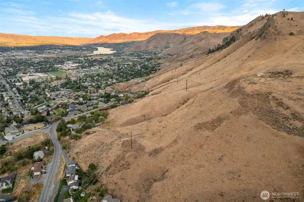 0 Skyline DR, Wenatchee, WA 98801