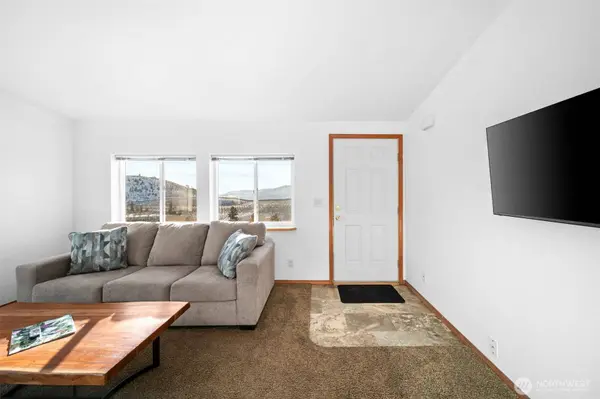 565 Boyd Loop Rd, Manson, WA 98831