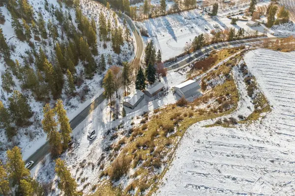 762 Boyd Loop RD, Manson, WA 98831