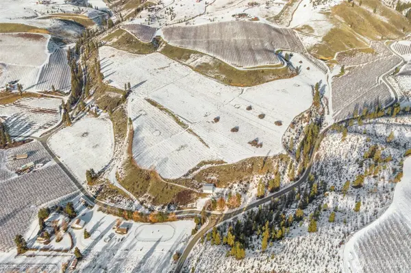 762 Boyd Loop RD, Manson, WA 98831