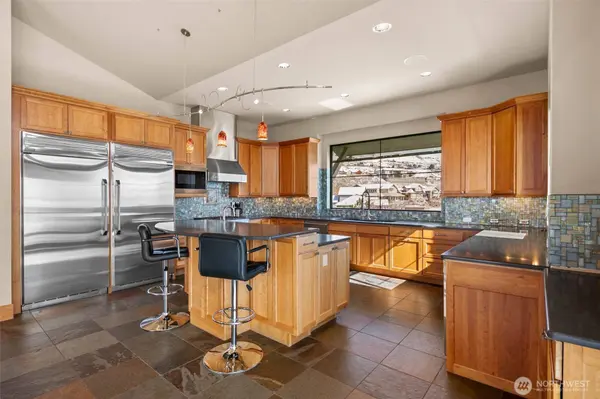 232 Crystal DR, Chelan, WA 98816