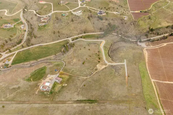 347 Ranco Perri LN, Manson, WA 98831