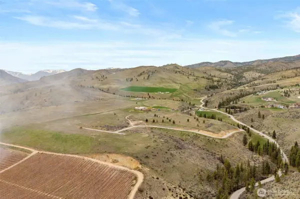 331 Rancho Perri LN, Manson, WA 98831