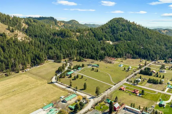 18553 Camp 12 RD, Leavenworth, WA 98825