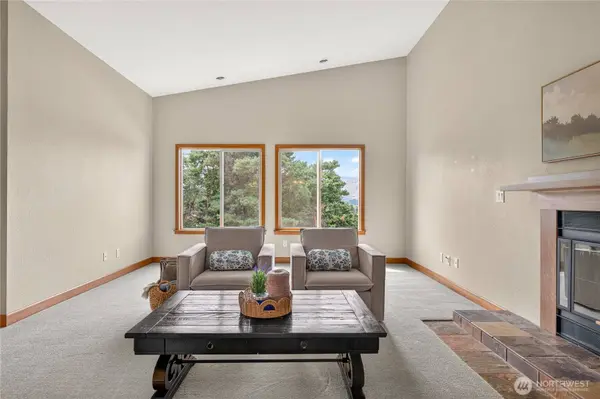 520 11th ST NE #4, East Wenatchee, WA 98802