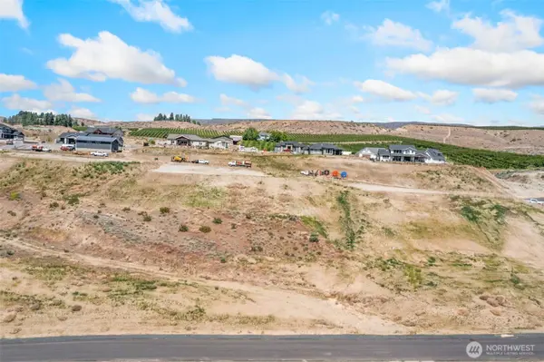 162 S Valiant DR, East Wenatchee, WA 98802